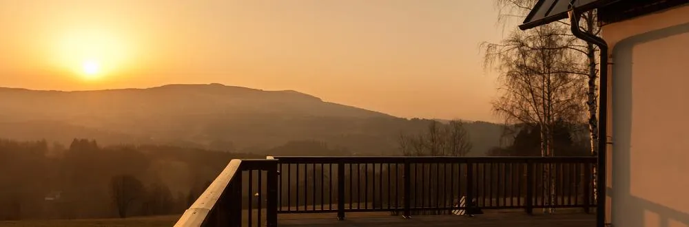 Romantický pohled z terasy Hotelu Aneta